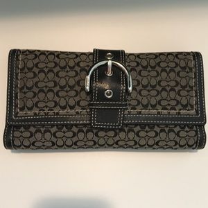 Unique Coach Wallet